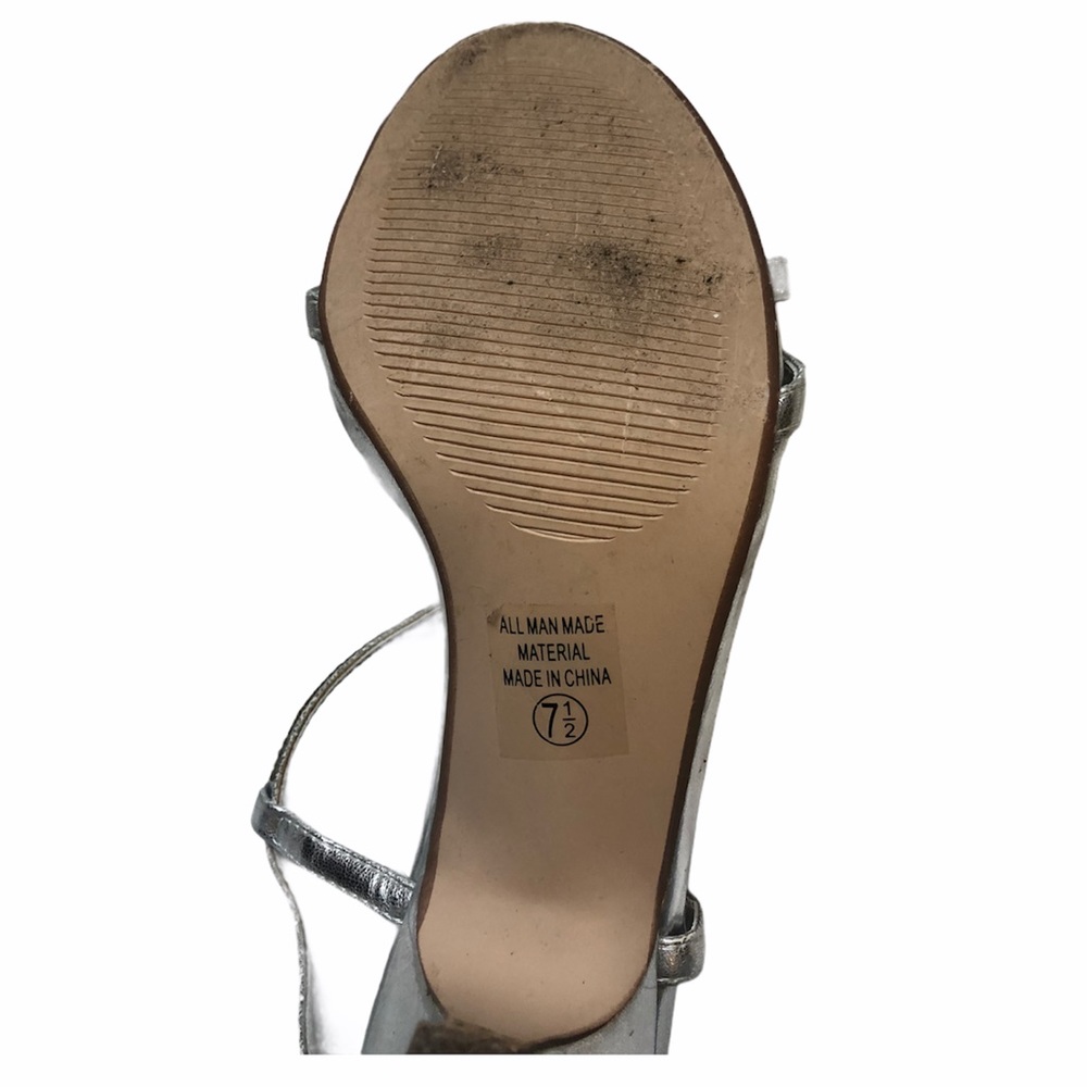 Manhattan Collection Heels - Picture 4 of 6